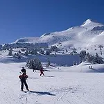 Ξενοδοχείο De L'ours 2*