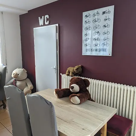 호텔 De L'ours 2*